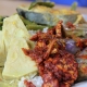 Mintak Stop Makan Nasi Campur Sebab Tak Berkhasiat, Suruh Tukar Dengan Set Makanan Jepun!