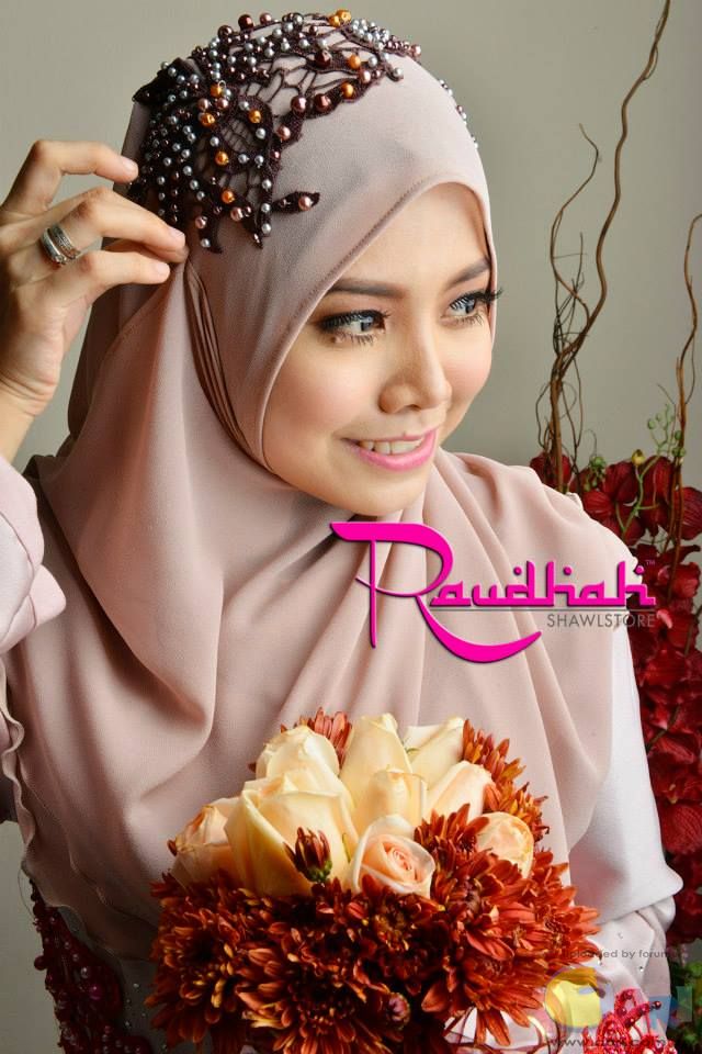 TUDUNG,SHAWL,INNER EXCLUSIVE DAN CANTIK - JualBeli - Shop 