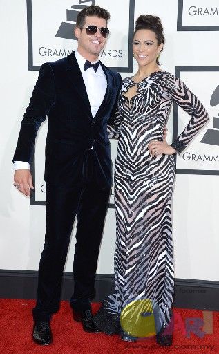 rs_634x1024-140126165410-634.Robin-Thicke-Paula-Patton-GRAMMYS-2-jmd-012614.jpg