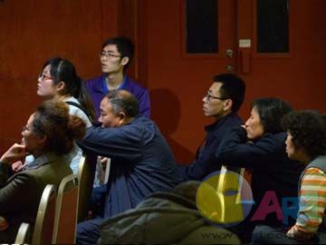 MH370_passengers_relatives_AFP_360x270.jpg