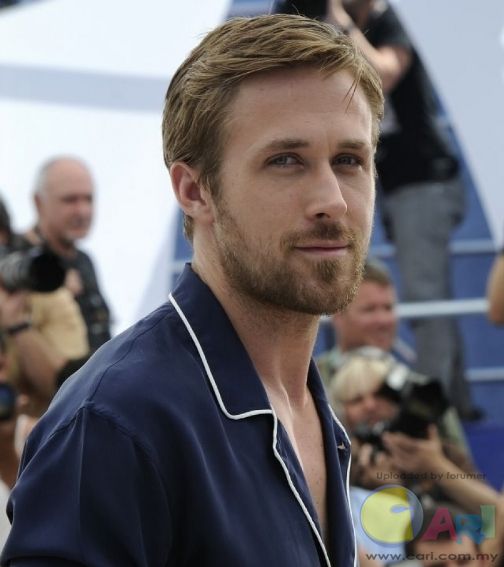 ryangosling_2103_840_945_100.jpg