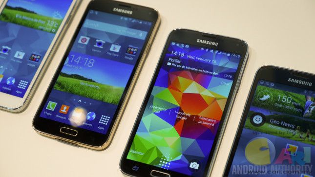 Samsung-Galaxy-S5-hands-on-color-size-vs-all-1160811-645x363.jpg