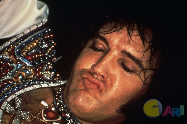 1977- Elvis Presley over weight-1262231.jpg