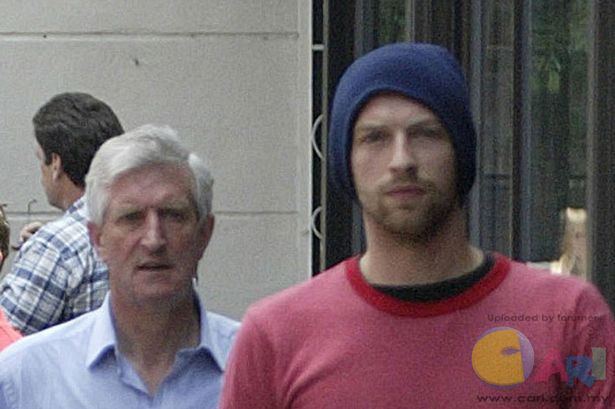 -Chris-Martin-and-his-father-3293329.jpg