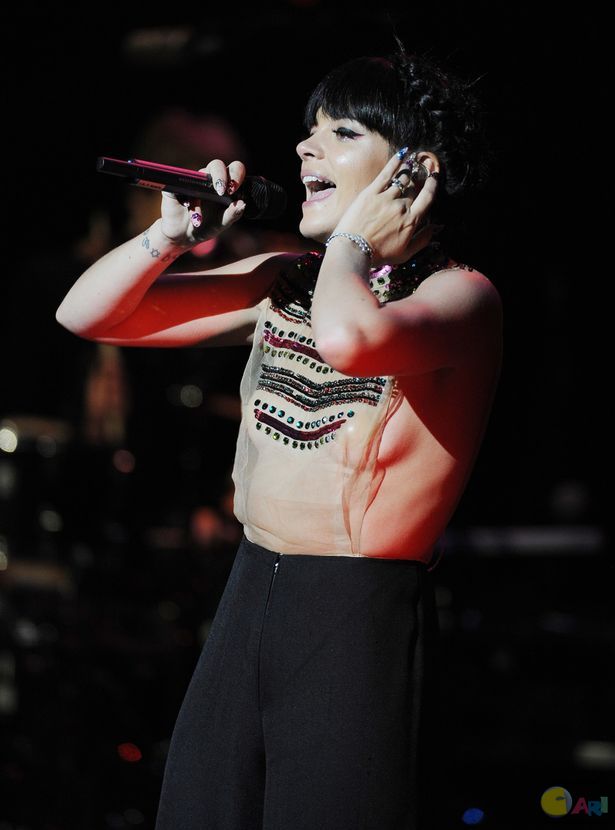 Lily-Allen-3339229.jpg