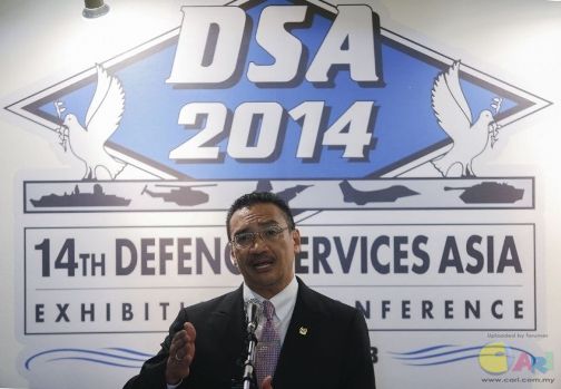 hishammuddin_mh370_840_582_100.jpg