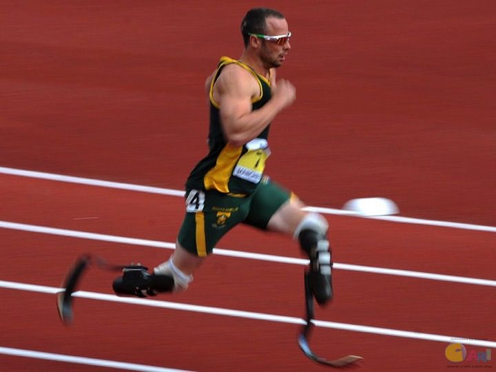 oscarpistorius_celebritynewsandstyle.jpg