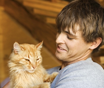 Lelaki Pencinta Kucing, Lebih Baik atau Merimaskan?