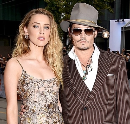 Johnny Depp Akhirnya Bercerai Dengan Amber Heard Selepas 15 Bulan Berkahwin