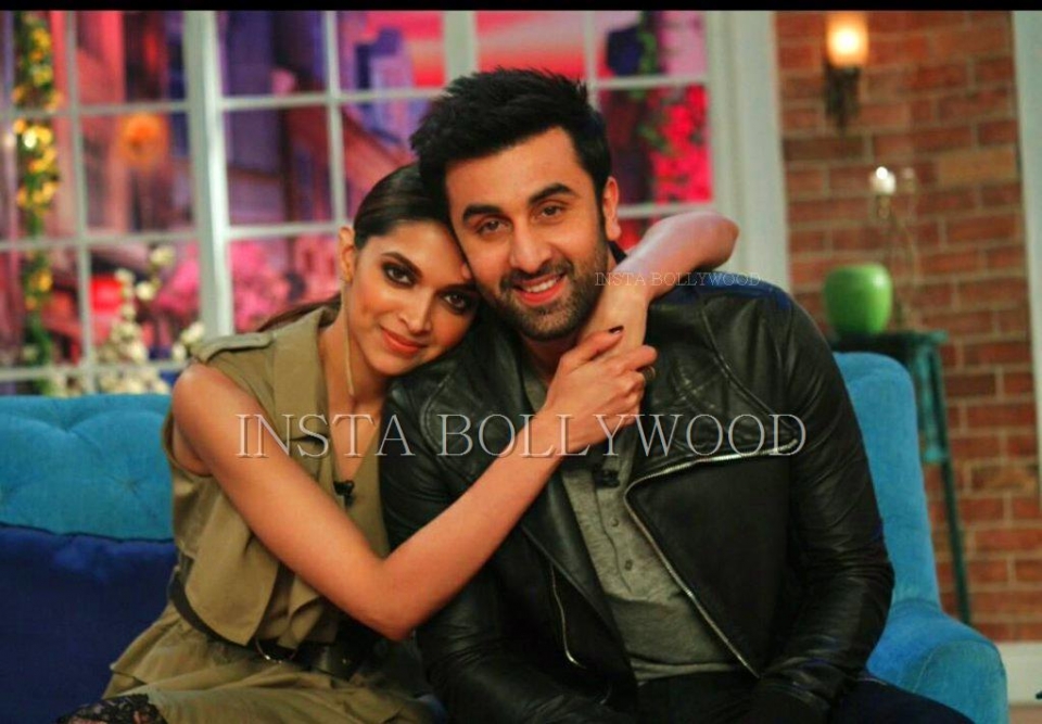 Deepika-Padukone-Ranbir-Kapoor-on-the-sets-of-Comedy-Nights-With-Kapil-HD-Pics.jpg