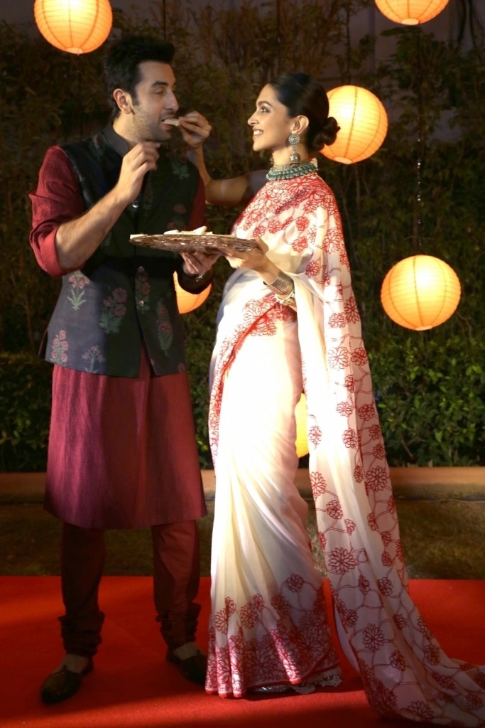 ranbir-deepika-diwali-683x1024.jpg