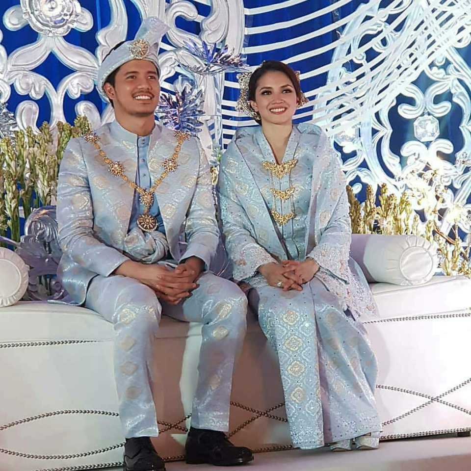  Baju  Pengantin Fattah Amin