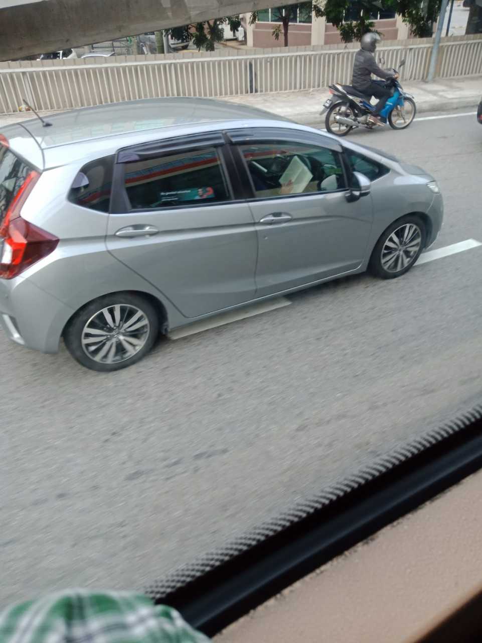 BODOHNYA KAMU.. BANGANGNYA KAMU..