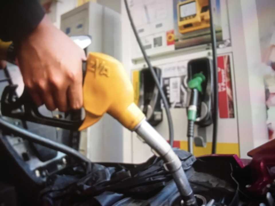 Janji Dicapati Tatakelaut: My 2018 proposal for petrol to be set at RM1.50 per litre not feasible now - Anwar
