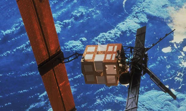 Satelit ERS-2 terhempas ke Bumi