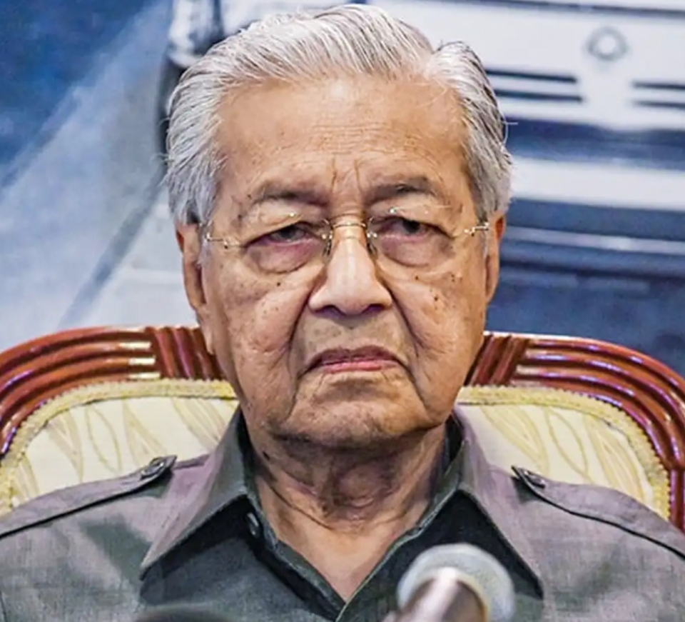 Terlampau keras, Pengarah Jenayah Bukit Aman jawab dakwaan Tun M