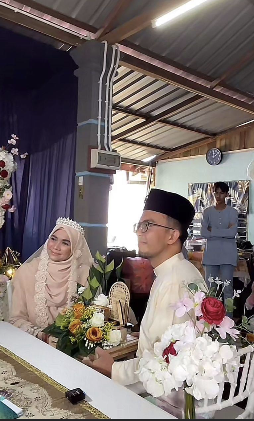 Tahniah Ina ! selamat pengantin baru sekali lagi UPDATE : DAH SELAMAT DIIJABKABUL 8Nov