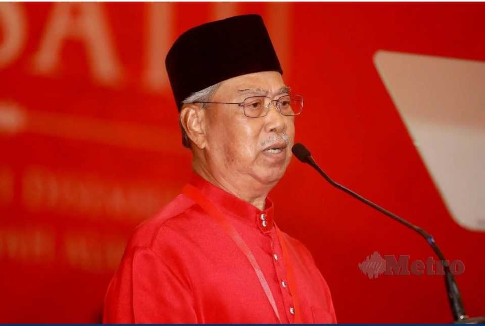 Muhyiddin berjaya dapat pasport untuk rawatan kanser ke UK