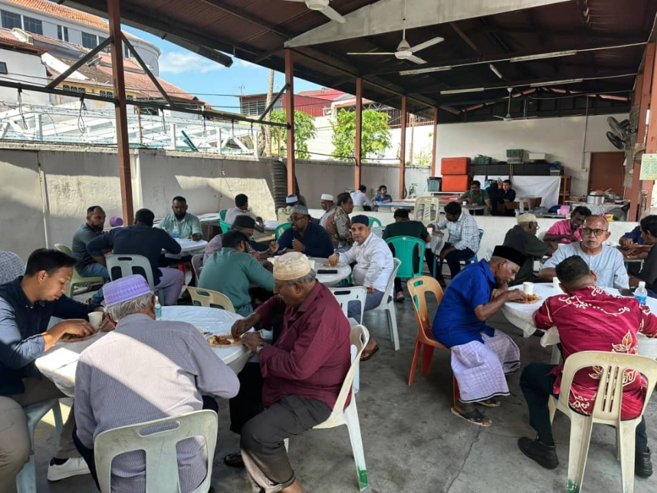 Nasi kenduri ‘sambut’ jemaah solat Jumaat