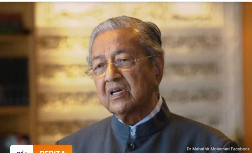 'Giliran mencuri': Anak Pak Lah nafi tuduhan Dr M