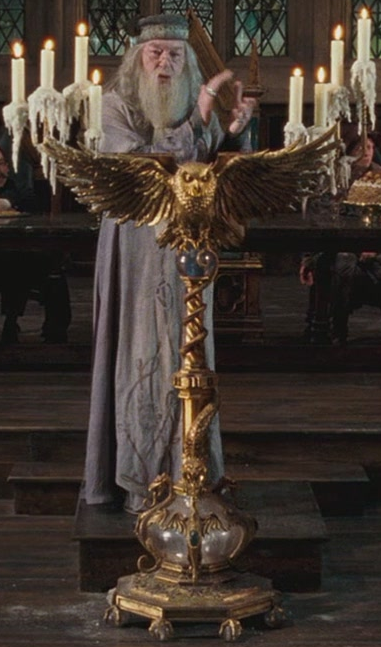 Dumbledore&#039;s_owl_podium.png