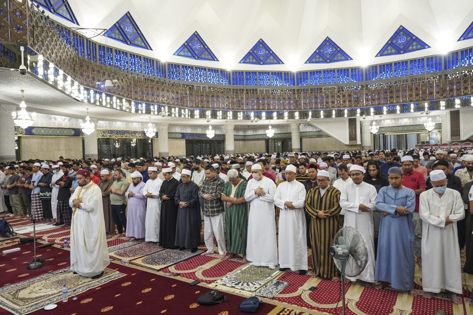 Kelantan Tak Sekat Guna Imam Luar Negara Untuk Solat Tarawih