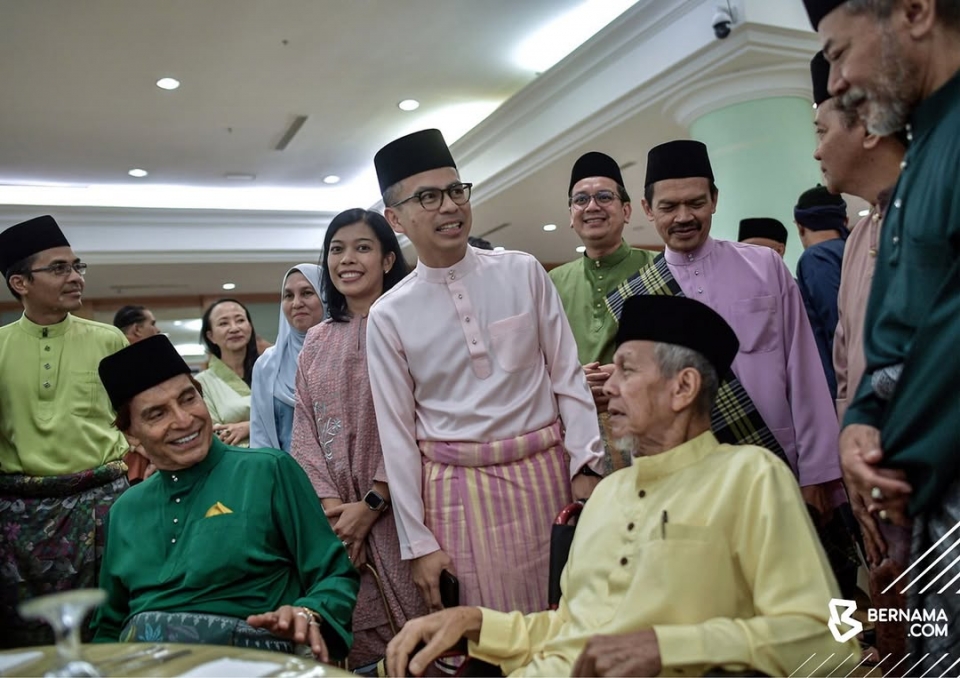 Dua produksi culas bayar artis, kru disekat tayangan
