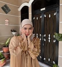 Kenapa Aprena Manrose sambut Aidilfitri sendirian?