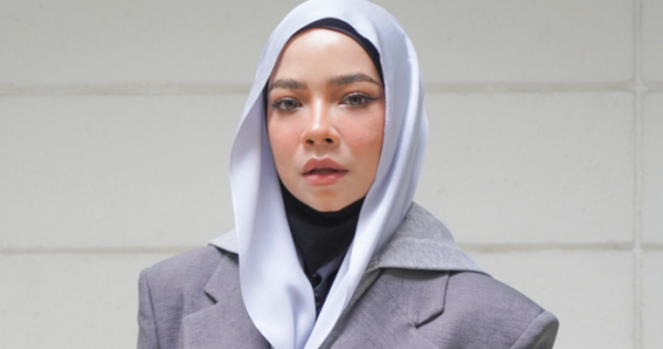 "Tanpa solat kita memang tak boleh bernyawa,"-Nora Danish
