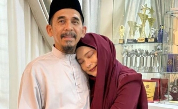 Nora Ariffin Nekad Fail Cerai Isnin Ini
