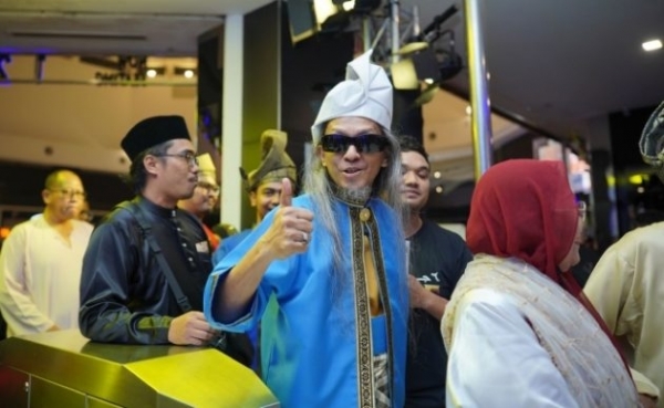 Saiful Apek Setia Menunggu Kepulangan Yassin, Ingin Hentikan ‘Dosa Kering’ Berleluasa – ‘Lebih Afdal Tuan Badan Cerita’