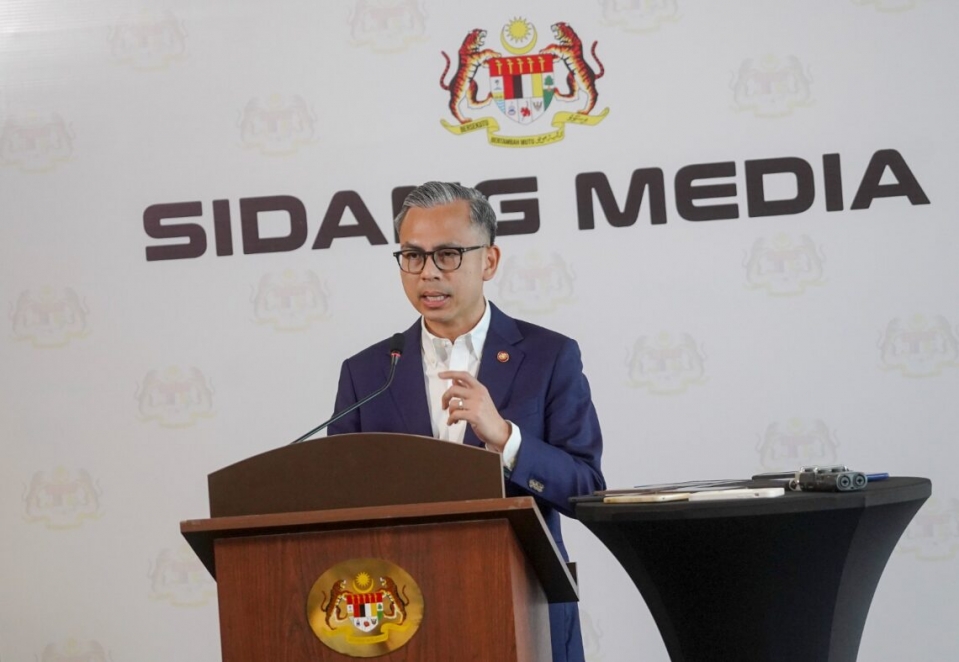 Sambutan raya mewah Kementerian Kesihatan: Sila rujuk KKM – Fahmi