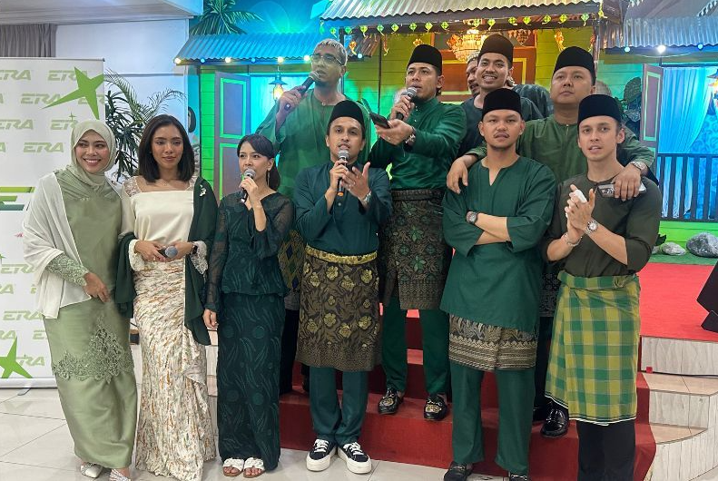 Orang Malaysia baik-baik… Penyampai 3 Pagi Era tak sangka terima sokongan pelbagai bangsa