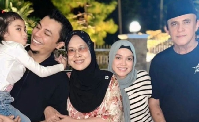 ‘Buang Dendam & Jangan Bermusuh’ – Puteri Sarah Tak Ada Masalah ‘Co-Parenting’ Bersama Syamsul Yusof