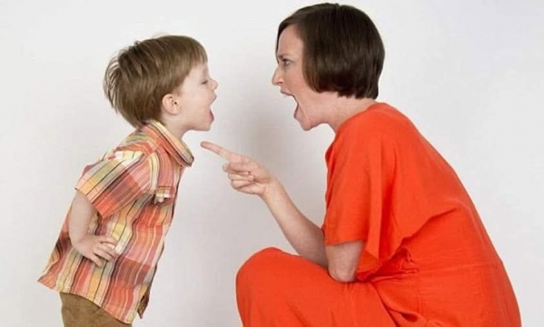 Anak ada tabiat meninggi suara? Bimbing dari kecil guna cara lembut tetapi berkesan
