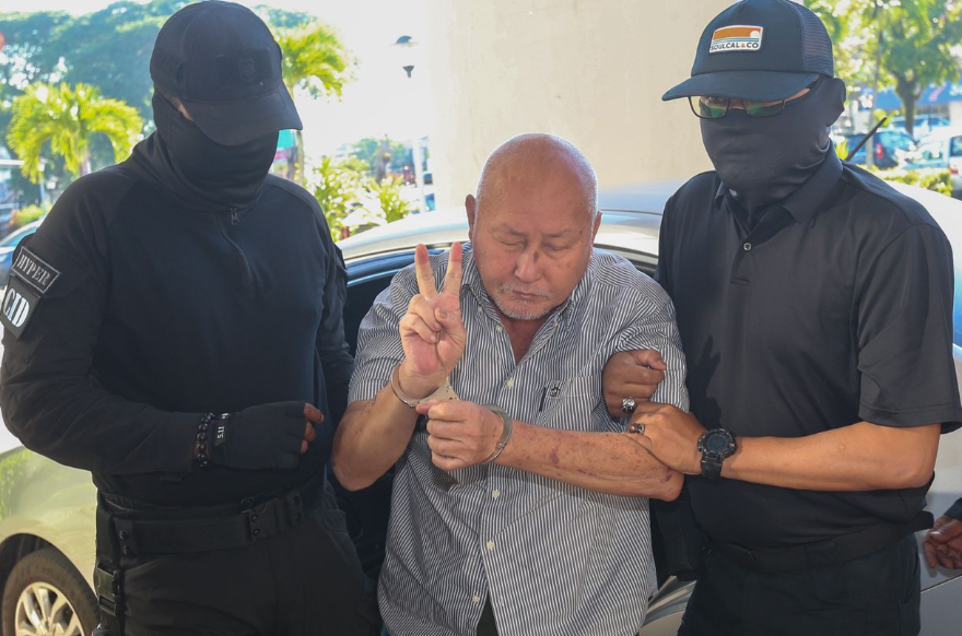 ‘Atuk’ bunuh rakan buat isyarat ‘peace’