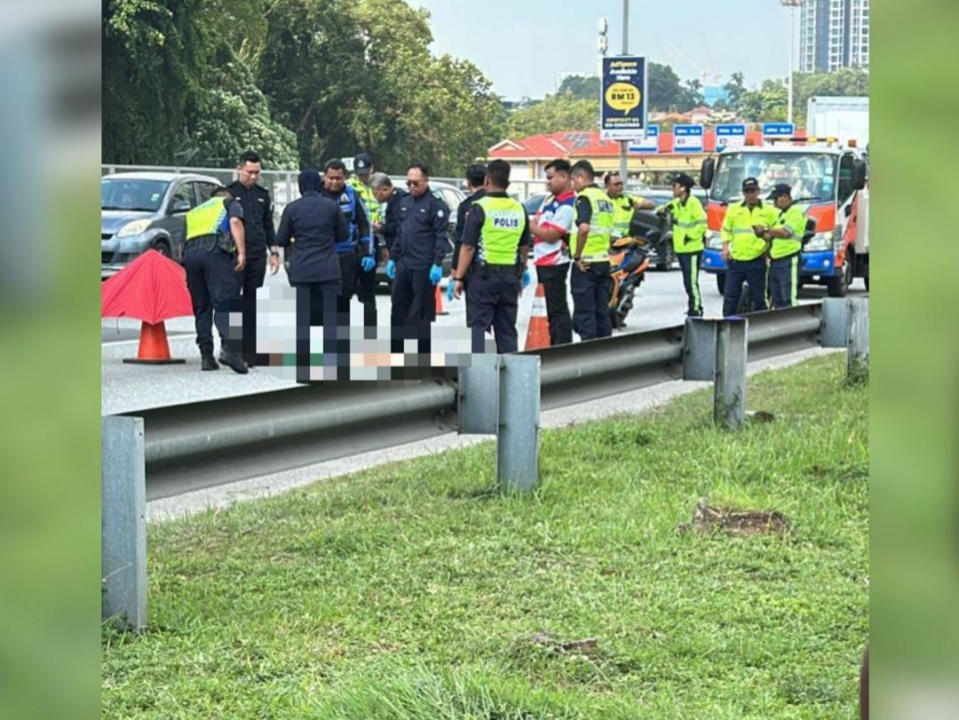 Wanita maut di Kesas terjun keluar van selepas bertengkar dengan suami