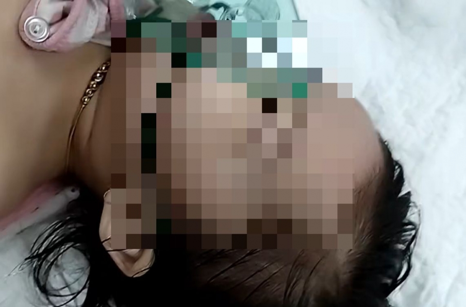 Biar sampai kena sawan! Staf unit kecemasan hospital cuai, tak layan bayi 22 bulan demam panas - “Kau sidai aku, nyawa anak dibuat main”