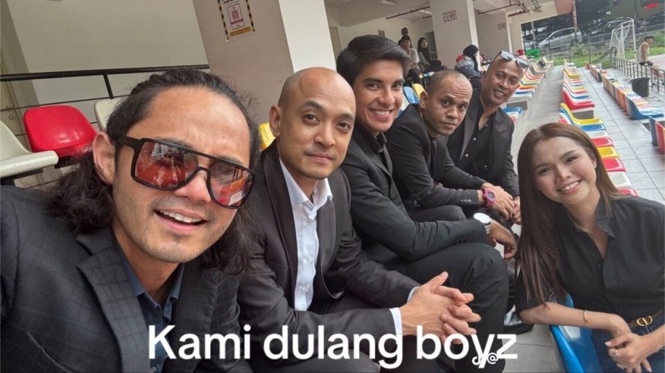 ‘Tak dapat jadi dulang boy, cuci pinggan pun okey’