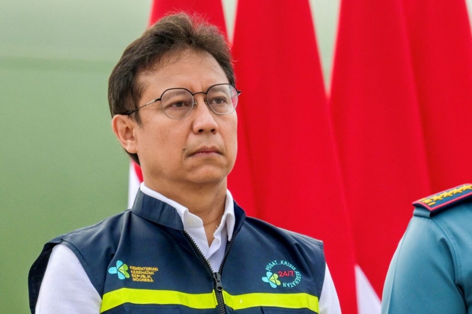 "Lelaki Pakai Seluar Jean Saiz Lebih 32 Lebih Cepat Jumpa Tuhan" - Rakyat Kecam Menteri Kesihatan Indonesia