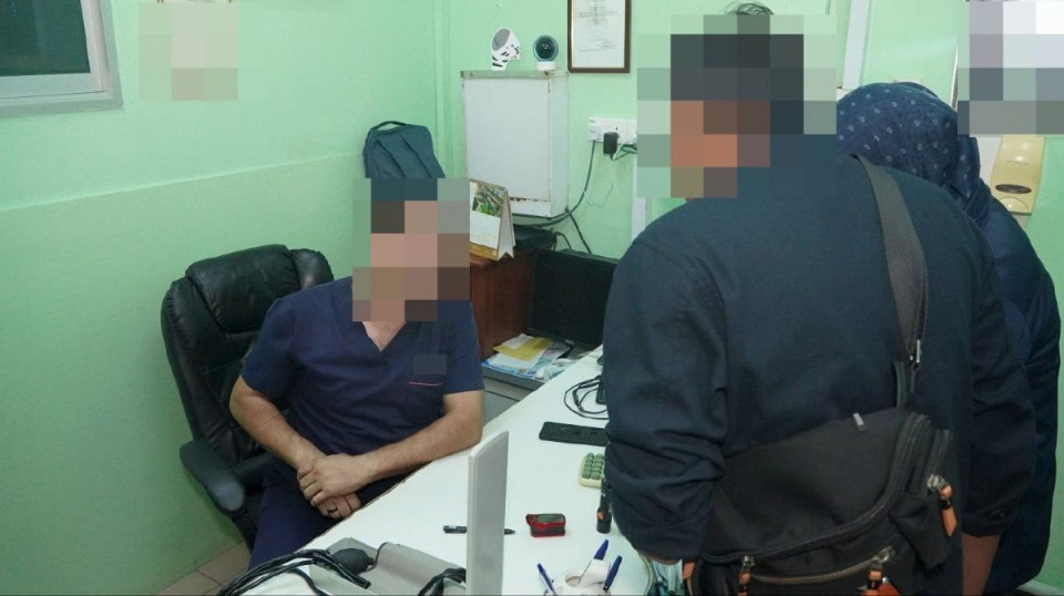 'Dr Maleeq' kantoi, rawat warga asing malam-malam