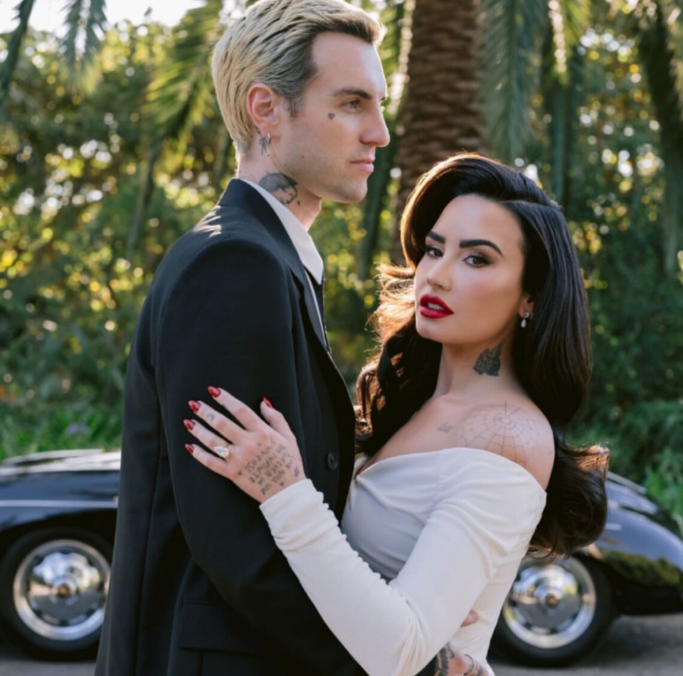 Demi Lovato kini isteri Jordan Jutes Lutes