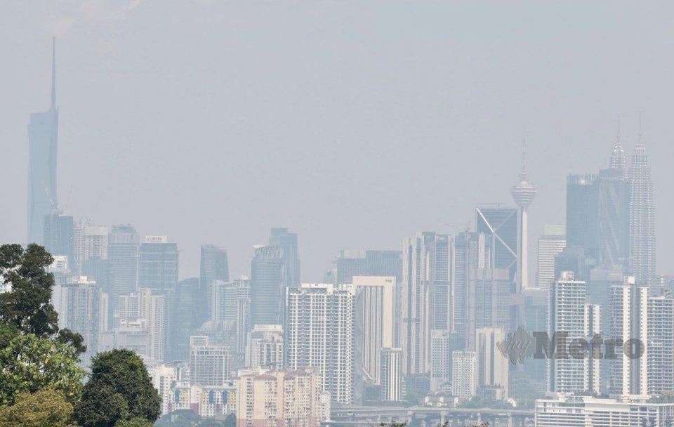 Jerebu: 4 lokasi Negeri Sembilan, Selangor catat IPU tidak sihat; 79 titik panas di Sumatera punca jerebu di Malaysia