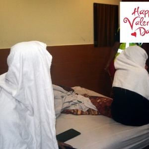 Kelibat Pocong Atas Katil Hotel Di Hari Valentine'S!