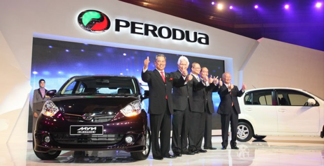 Proton IRIZ vs Perodua MYVI - Kenderaan - CARI Infonet