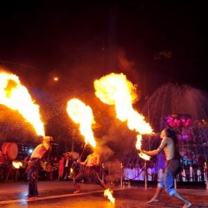 KARNIVAL JUALAN PERTENGAHAN TAHUN KINI KEMBALI