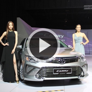 Pelancaran Toyota Camry Hybrid 2015