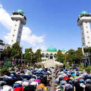 Minoriti di China Menyambut Kemeriahan Syawal