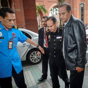 Siasatan Polis Ke Atas Siasatan 1MDB SPRM, Pengarah SPRM Di Tahan