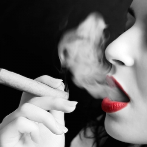 Kenapa Wanita Merokok?
